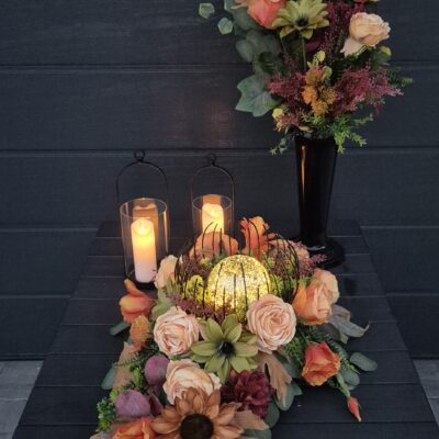 Kompozycja nagrobna z lampionem